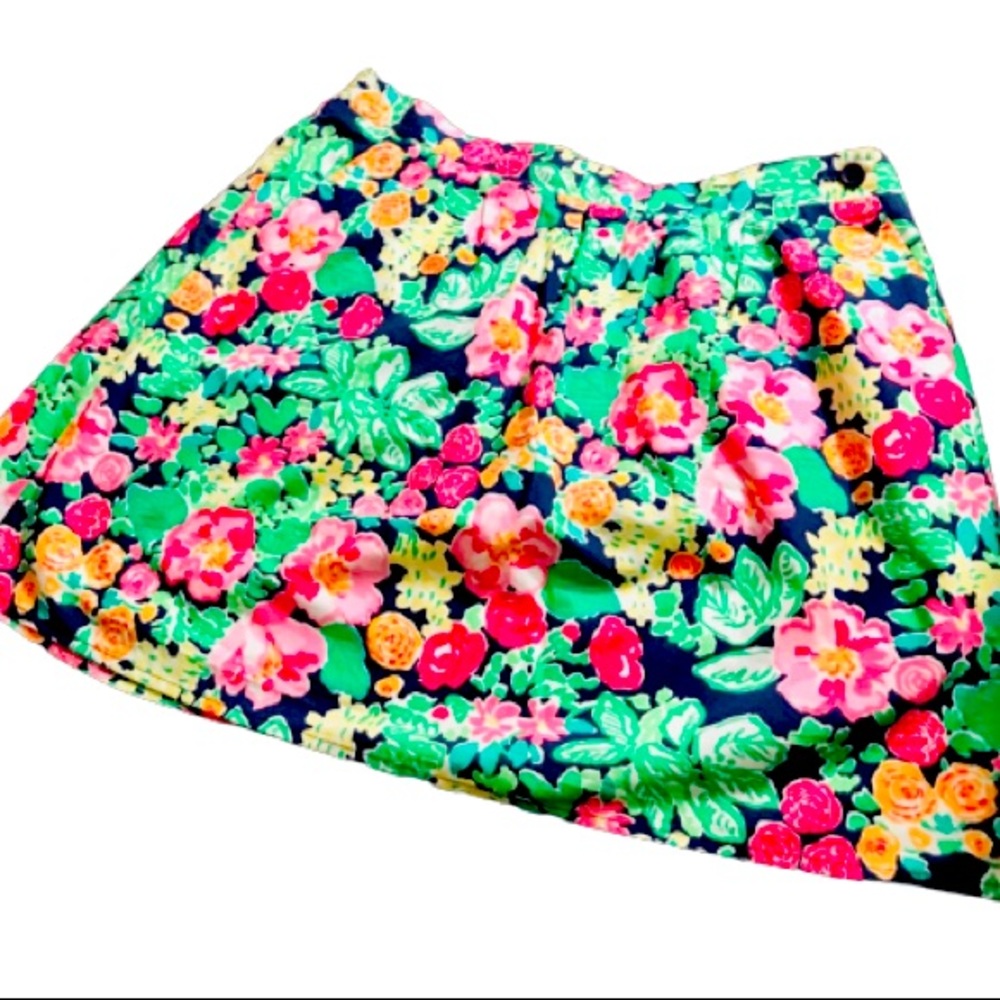 🌺 NWOT Gorgeous Lilly Pulitzer, Floral Motif, Mini Skirt! 🌺